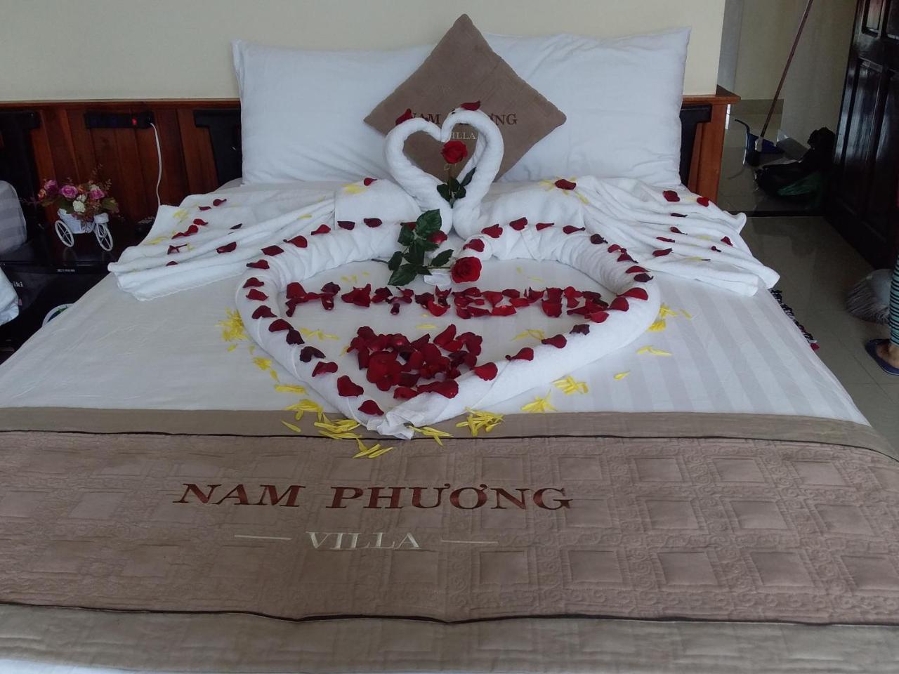 Nam Phuong Riverside Villa フエ エクステリア 写真